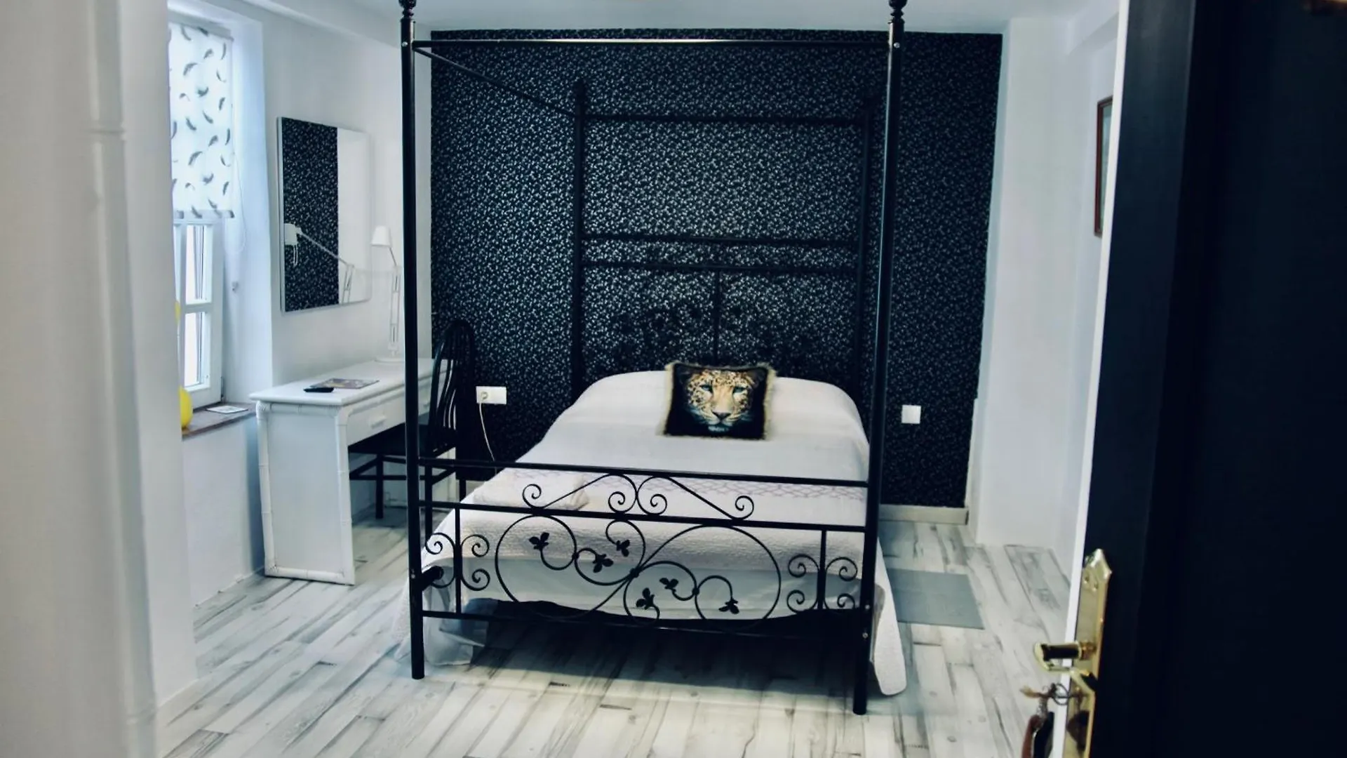 The Dragonfly Retreat Apartment Malaga Spain